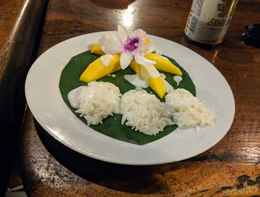 Koh Lanta: Evening Course at Lanta Thai Cookery School - A garden lesson before the cooking begins