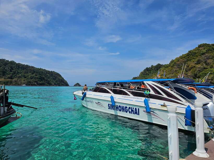 Koh Lanta: Koh Rok and Koh Haa Snorkeling Adventure - Two hours on Koh Rok for lunch and beach time