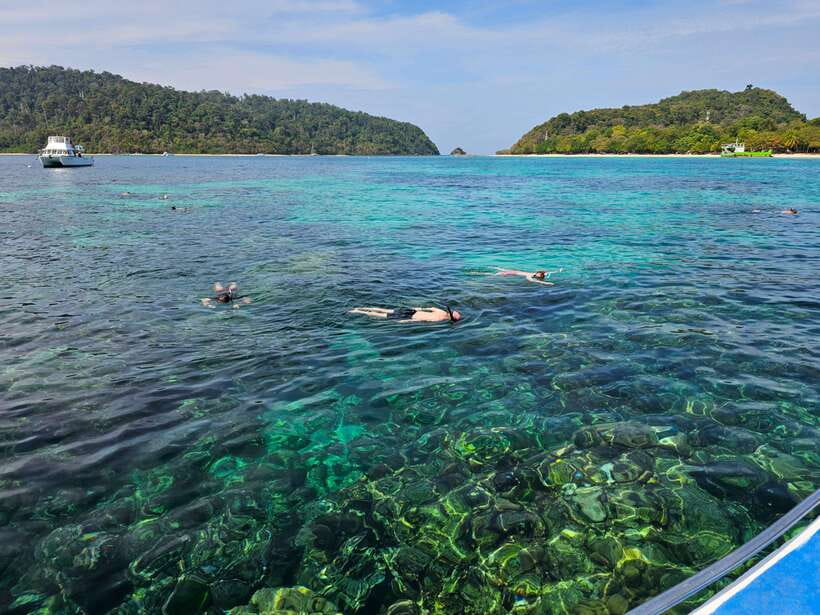 Koh Lanta: Koh Rok and Koh Haa Snorkeling Adventure - Koh Haa’s five islands and final reef stop