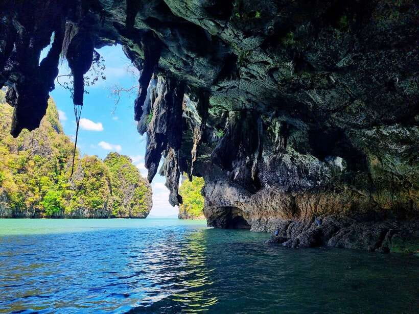 Koh Lanta: Sea Cave Kayaking and Talabeng Island Tour - The guide can shape the whole morning