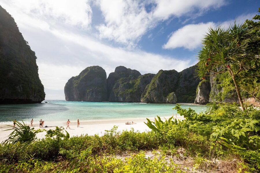 Koh Phi Phi: Join Longtail Boat to Maya Bay and Pileh Lagoon - Pileh Lagoon is the best place to get in the water