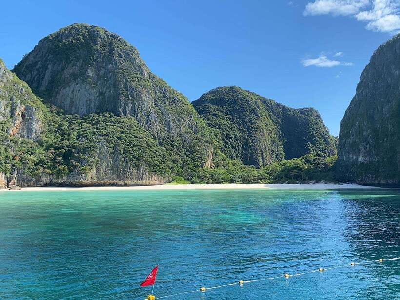 Koh Phi Phi: Maya Bay Private Longtail Boat Tour - Why a private longtail boat changes the day