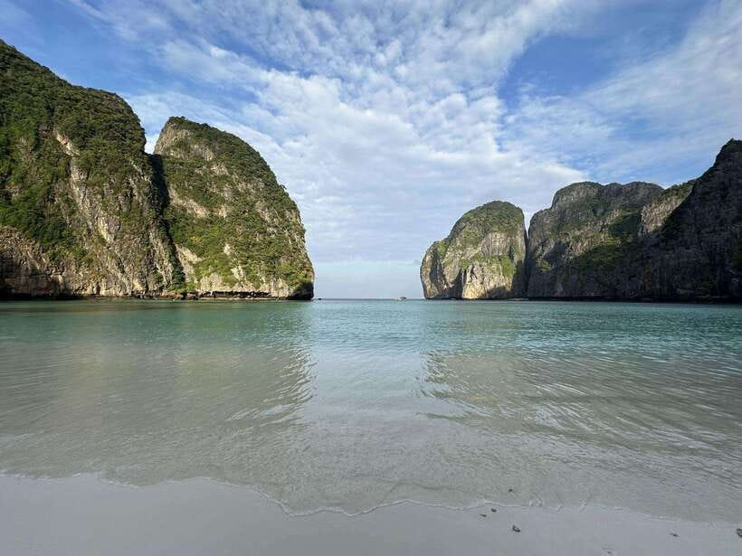 Koh Phi Phi: Maya Bay Private Longtail Boat Tour - Snorkeling among fish and coral