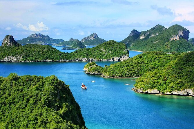 Koh Samui Angthong Marine Park Day Tour with Lunch by Big Boat - Kayaking through caves and limestone walls