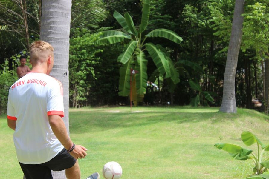 Koh Samui: Football Golf & Botanical Gardens - The coconut snack break after hole 11