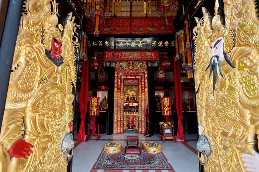 Koh Samui: Half Day Around Island Tour with Transfers - Kunaram Temple and the mummified monk