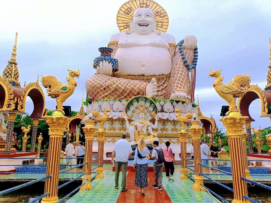 Koh Samui: Half Day City Tour with Hotel Pickup - Wat Plai Laem and the 18-arm goddess