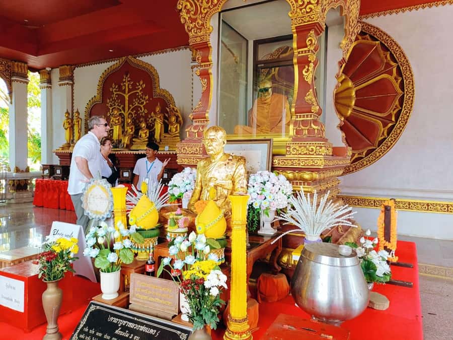 Koh Samui: Half Day City Tour with Hotel Pickup - Lad Koh viewpoint gives you a quick sea break