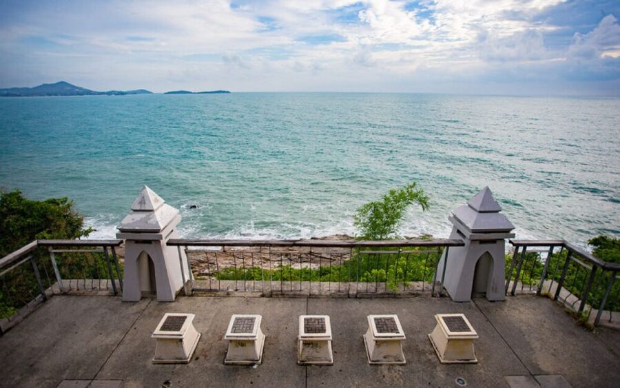 Koh Samui: Half-Day Highlights Tour with Hotel Transfers - Grandfather and Grandmother Rocks, where geology gets a nickname