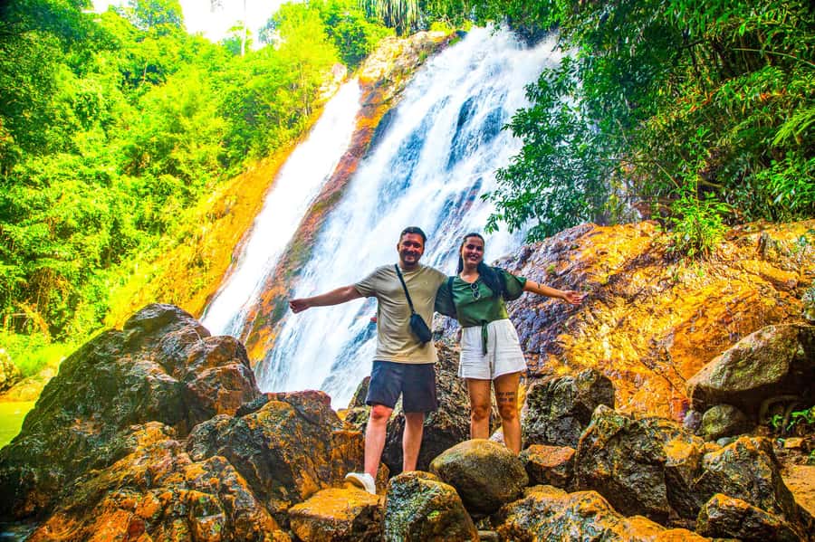 Koh Samui: Half-Day Island Highlights Tour with Hotel Pickup - Hotel pickup and the 40-minute ride
