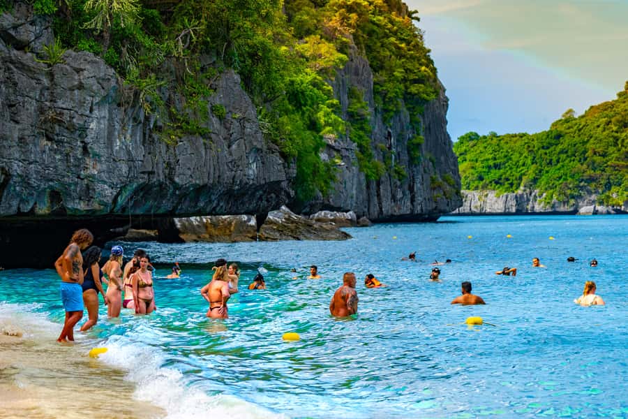 Koh Samui: Mu Ko Ang Thong Park Cruise with Kayaking Option - Who should book this Ang Thong cruise?
