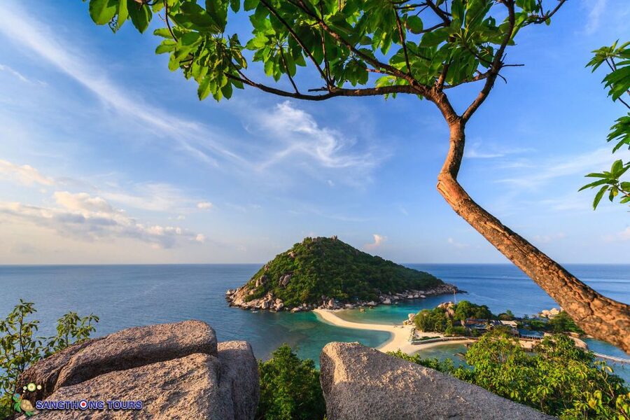 Koh Tao: Islands Snorkeling Highlights Day Tour & Lunch - Ao Hin Wong and the clearest wildlife moments