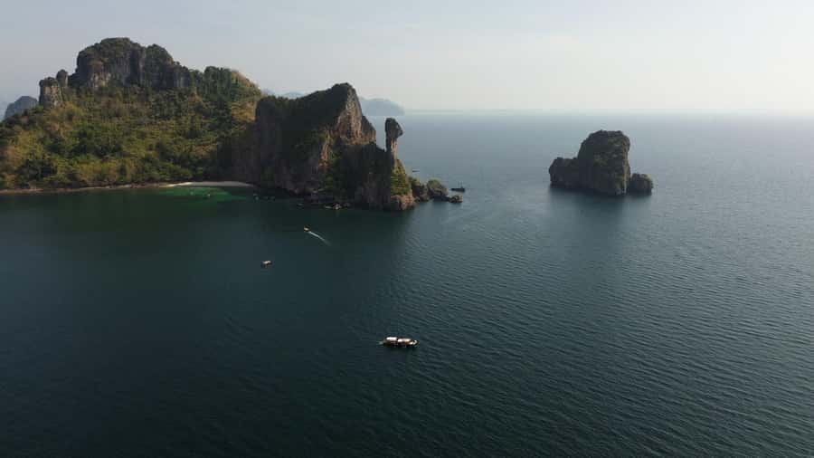 Krabi: 4 Islands Day Tour by Speedboat or Longtail Boat - What to bring and what to leave behind