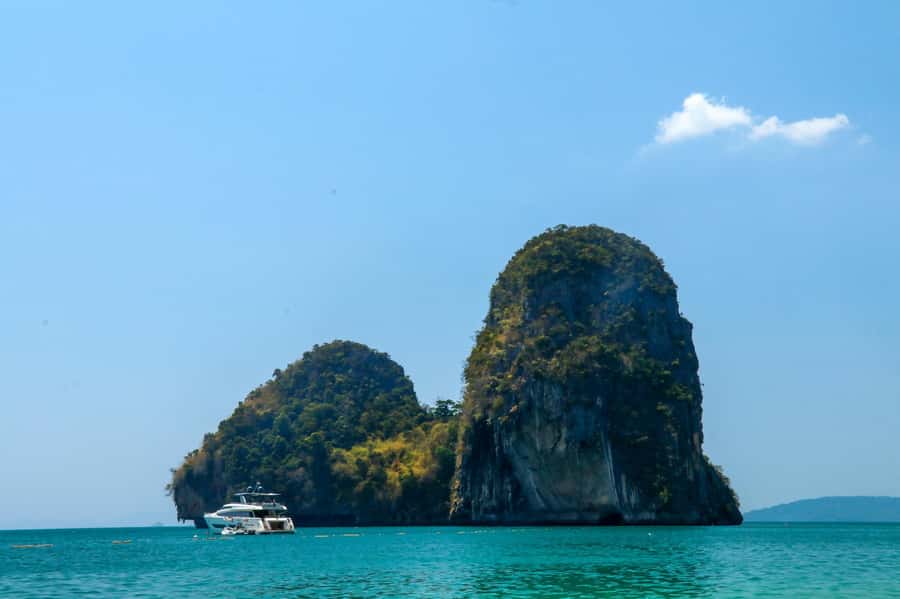 Krabi: 4 Islands Day Tour by Speedboat or Longtail Boat - Railay Beach and the limestone coast