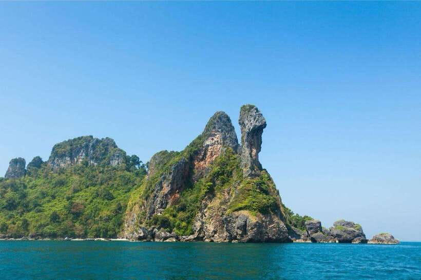 Krabi: 4 Islands Longtail Boat Tour with Lunch - Tup Island and the tide-dependent sandbar