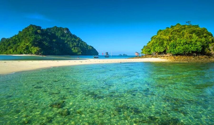 Krabi: 4 Islands Sunset Longtail Boat Tour with BBQ Dinner - Who should book this island tour?