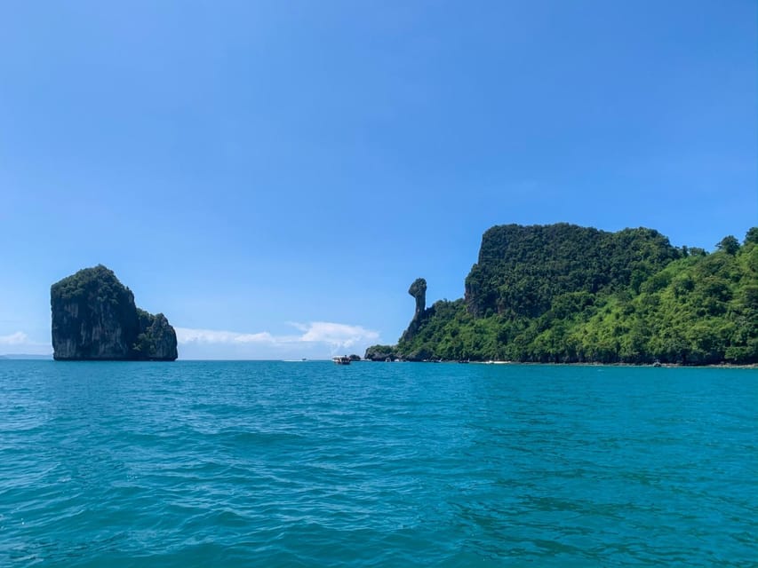 Krabi: 4 Islands & Thale Waek's Sandbar Tour By Speedboat - Poda Island: lunch, beach, and the longest pause