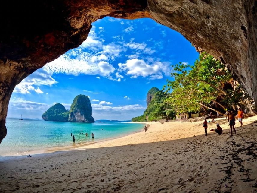 Krabi: 4 Islands Tour by Longtail Boat & Thai Buffet Lunch - Chicken Island and the famous rocky profile