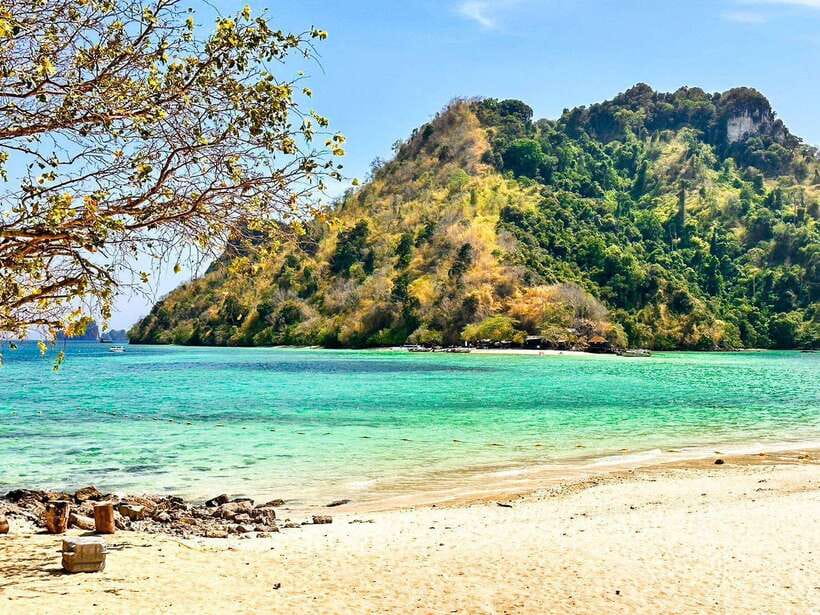 Krabi:Day Trip 4 Islands by Premium Longtail Boat with Lunch - Tup Island and the famous Thale Waek sandbar