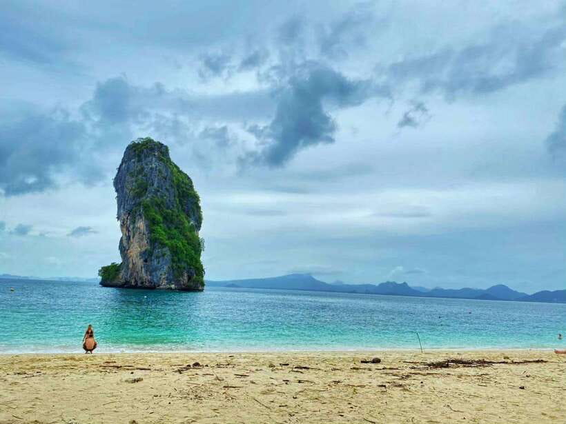 Krabi:Day Trip 4 Islands by Premium Longtail Boat with Lunch - Koh Poda is the right place for lunch