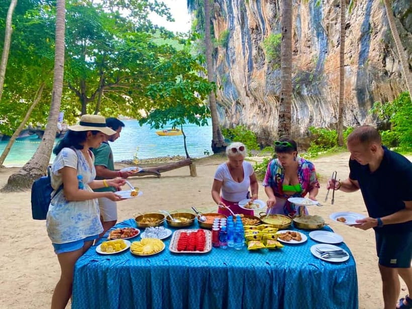 Krabi: Hong Island & Ko Pak Bia Tour with Sunset Dinner - Ko Lao Lading offers a quieter beach pause