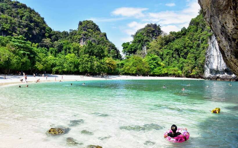 Krabi: Hong Island Longtail Boat & Kayak Tour w Buffet Lunch - Why this Hong Island trip works so well