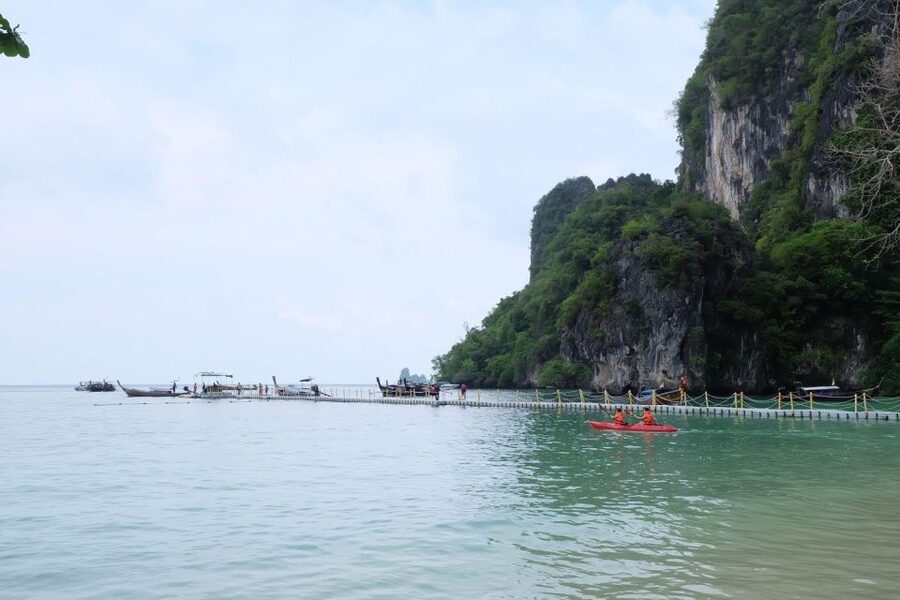 Krabi: Hong Islands Day Tour by Longtail Boat - Snorkeling near Lading Island