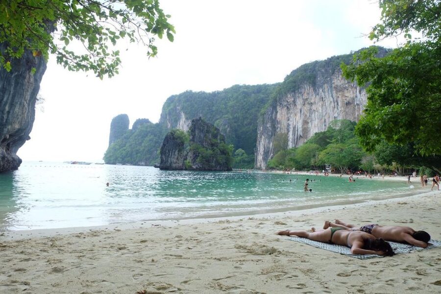 Krabi: Hong Islands Day Tour by Longtail Boat - The viewpoint and its nearly 500 stairs