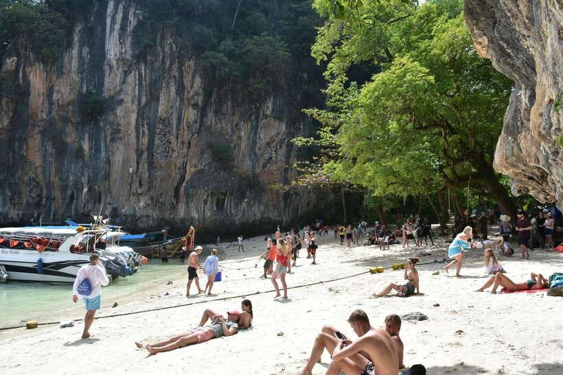 Krabi: Hong & Paradise Island Odyssey by Speedboat - Hong Lagoon shows a quieter side of the island