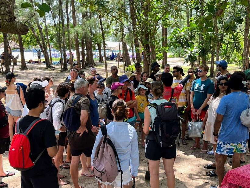 Krabi: Hong & Paradise Island Odyssey by Speedboat - Ko Daeng closes the water activities