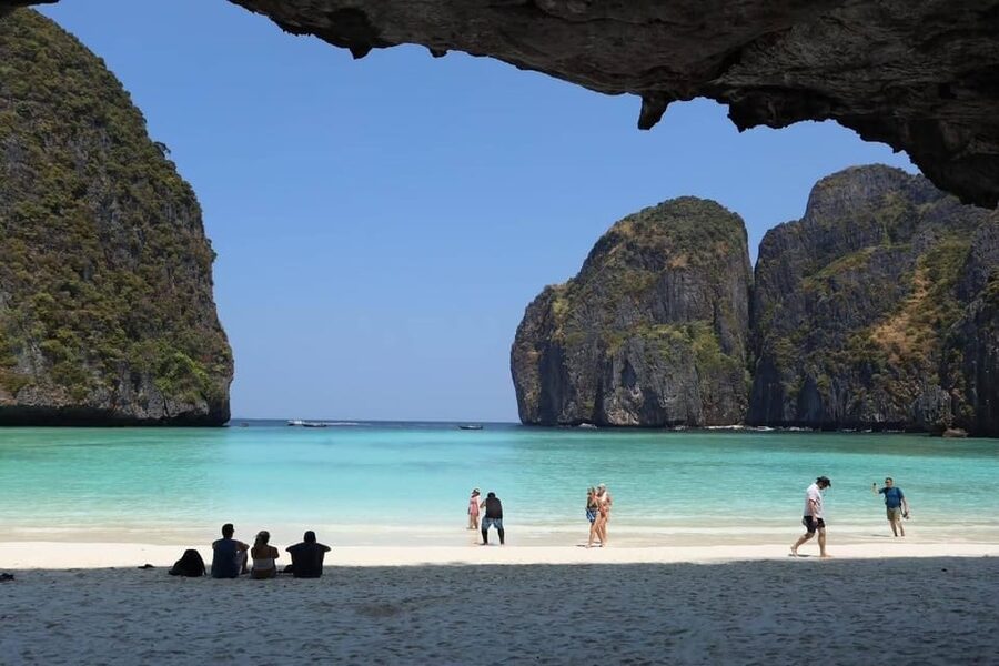 Krabi: Phi Phi Islands & Maya Bay Speedboat Tour with Lunch - Bamboo Island for the final beach hour