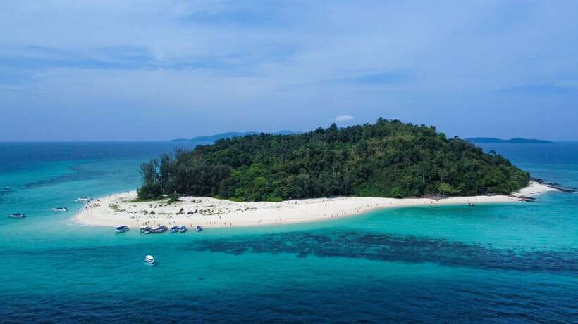 Krabi: Phi Phi Islands Speedboat Tour with Buffet Lunch - Lunch on Phi Phi Don, practical rather than fancy