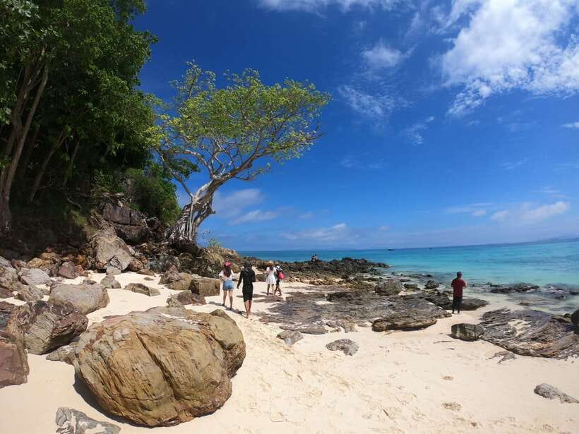 Krabi: Phi Phi Islands Speedboat Tour with Buffet Lunch - Pickup from Krabi and the 45-minute run to Phi Phi