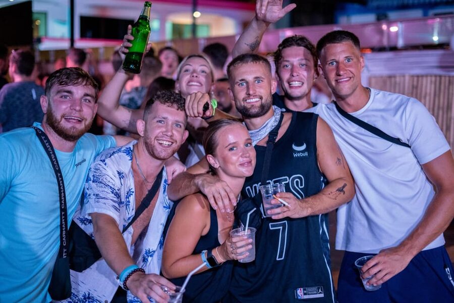 Krabi Pub Crawl - Join Nomads For The Best Night in Ao Nang! - The route toward the beach