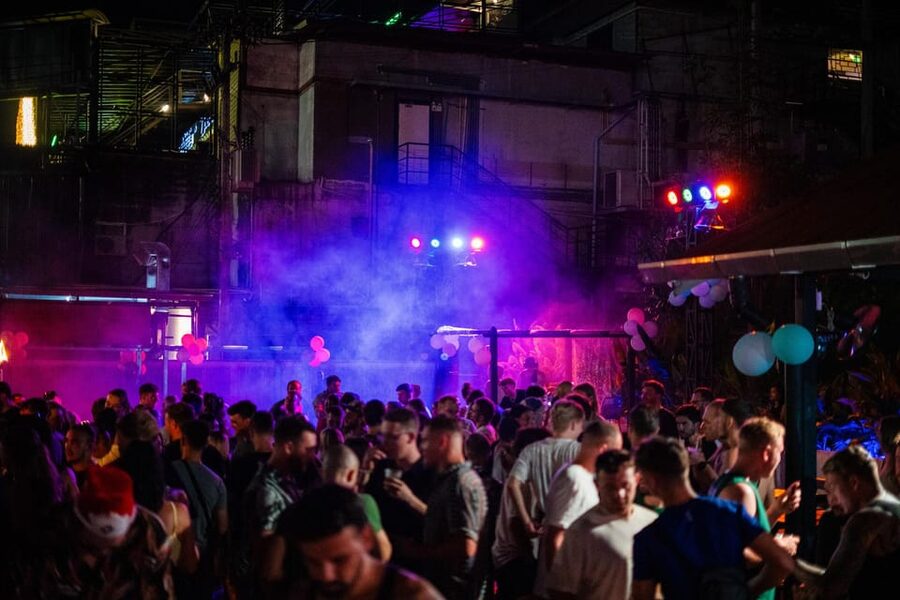 Krabi Pub Crawl - Join Nomads For The Best Night in Ao Nang! - Finishing at a famous Ao Nang nightclub