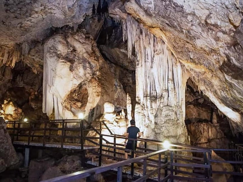 Krabi: Railay Phra Nang & Diamond Cave Sunset Plankton Tour - Railay Beach and the sunset hour