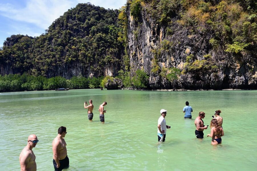 Krabi's Hong Island Speed Boat Blast with 360° Viewpoint - Lading Island and its limestone shapes