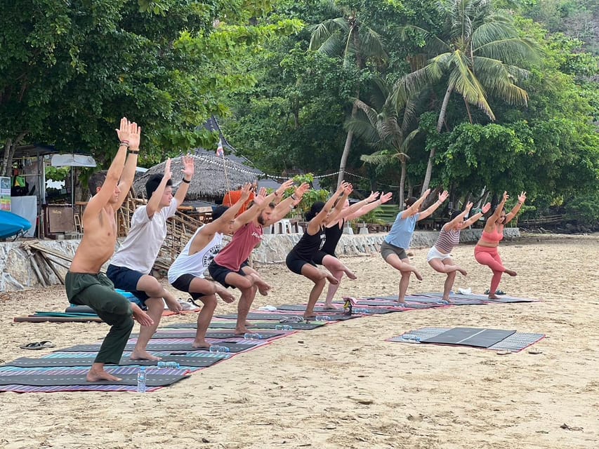 Krabi: Sunrise Yoga Balance Join-in Class - A quiet start beside the Ao Nang coast