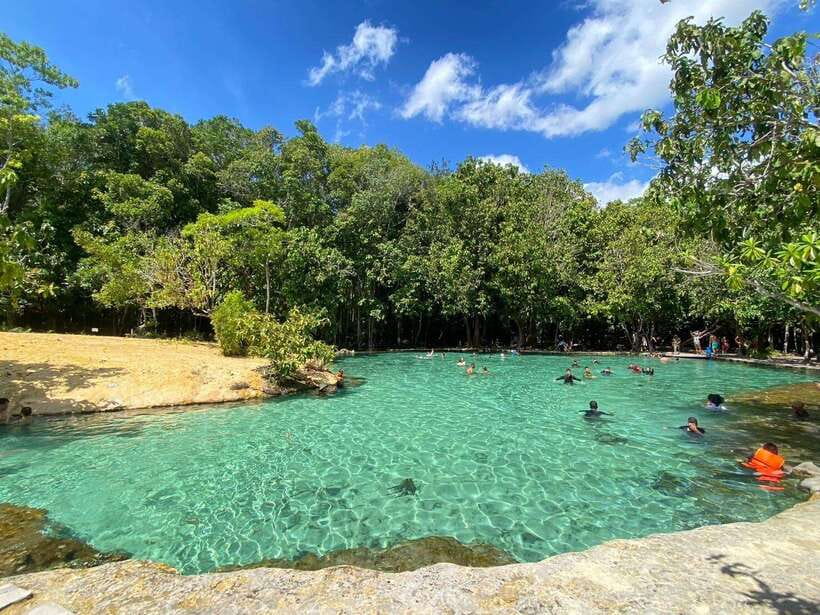 Krabi: Tiger Cave Temple, Emerald Pool and Hot Springs Tour - Tiger Cave Temple and the 1,200-step challenge