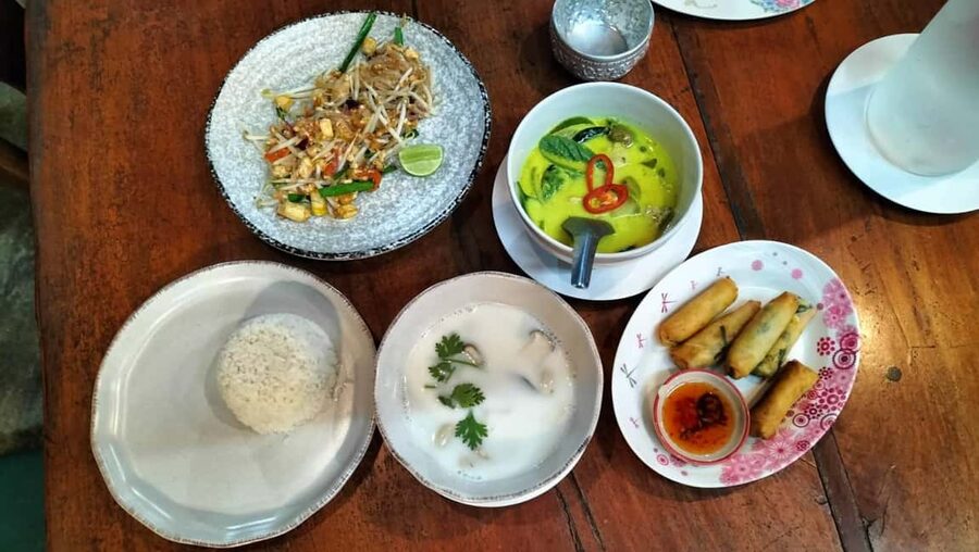 Krabi: Traditional Thai Cooking Class with Local Chef - Who should book this cooking class?