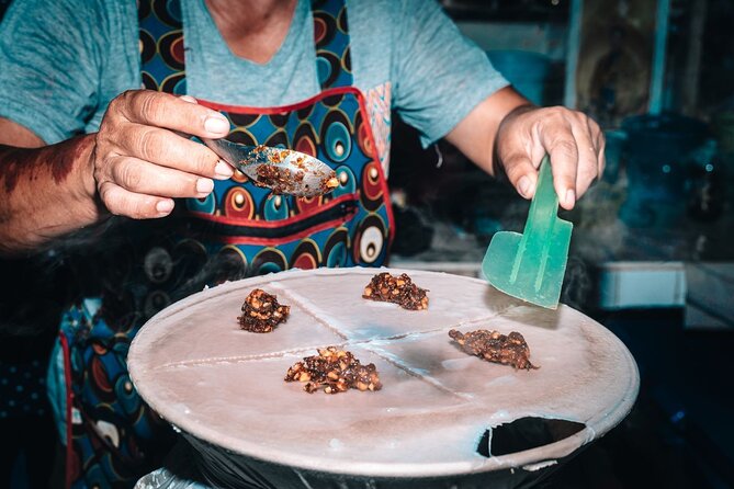 Lanna Kingdom Chiang Mai Food Tour with 15+ Tastings - Riding the red songthaew across Chiang Mai
