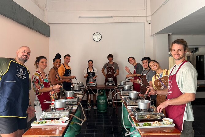 Lanna Smile Thai Cooking Class in Chiang Mai with Market tour - Why this class works well in Chiang Mai
