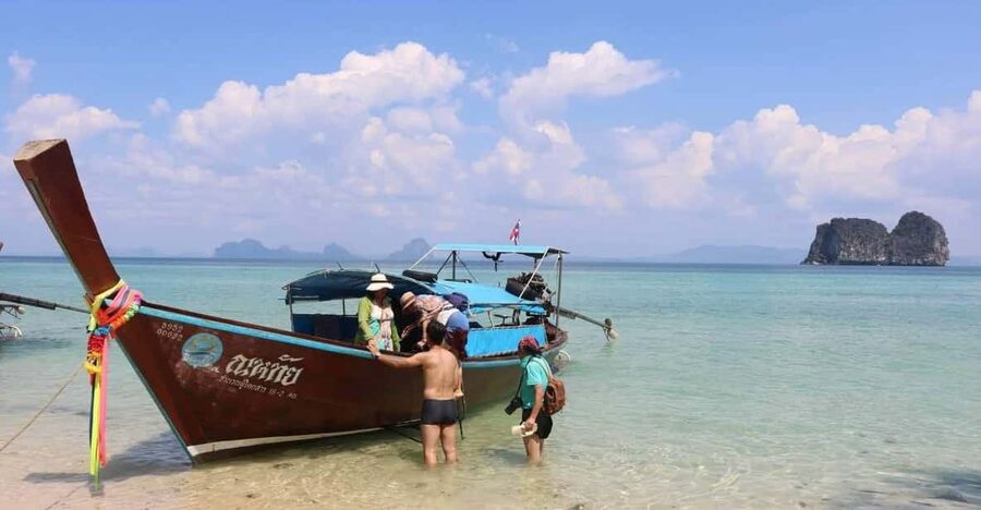Lanta's Hidden Gems: 4 Islands by Traditional Longtail Boat - Snorkeling around Koh Chueak