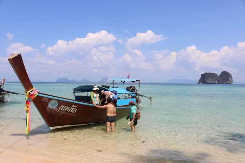 Lanta's Hidden Gems: 4 Islands by Traditional Longtail Boat - Setting off from Lanta Old Town