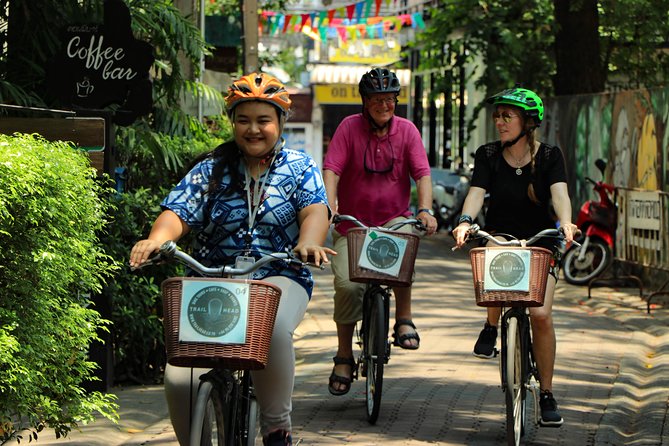 LIFECYCLING - Half Day City Bike Tour - Warorot Market and a taste of local Chiang Mai