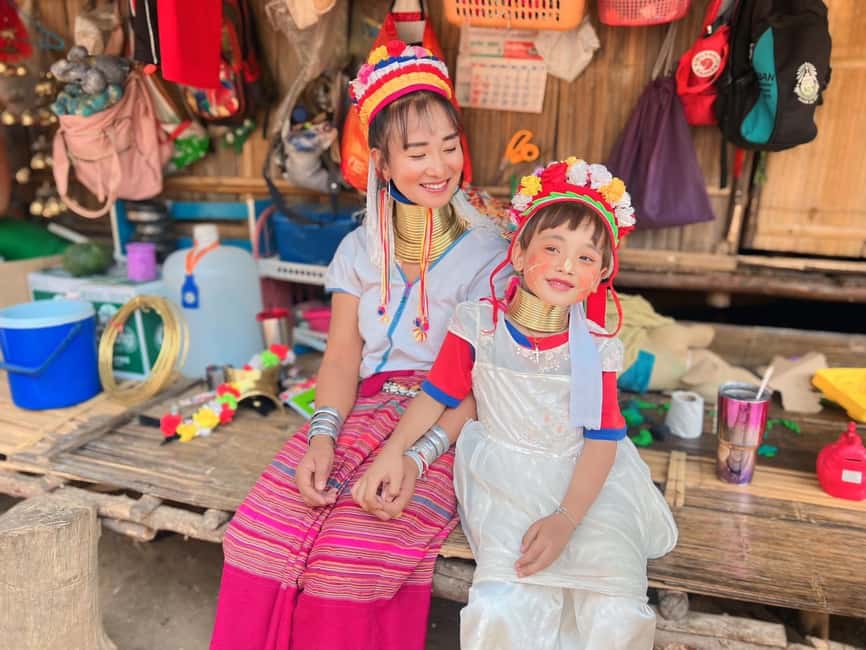 Long Neck Village, Silver Temple & Chiang Mai Top Sites - Wat Sri Suphan and its silver-covered details