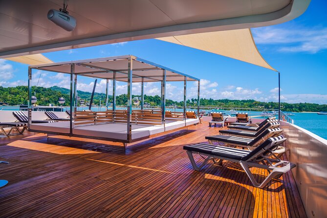 Luxury Boat to James Bond Islands with Lunch and Sunset Dinner - Lunch, drinks, and the midday swim