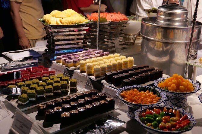 Luxury Dinner Cruise with Guide and Transfer (Opt. Executive Van) - Standard vehicle or executive van