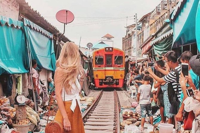 Maeklong Railway & Floating Market Tour (Private & All-Inclusive) - Damnoen Saduak: Thailand’s famous canal market
