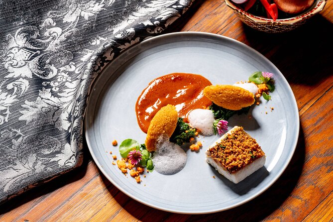Manohra Cruise Luxury Dining - Boarding a restored rice barge